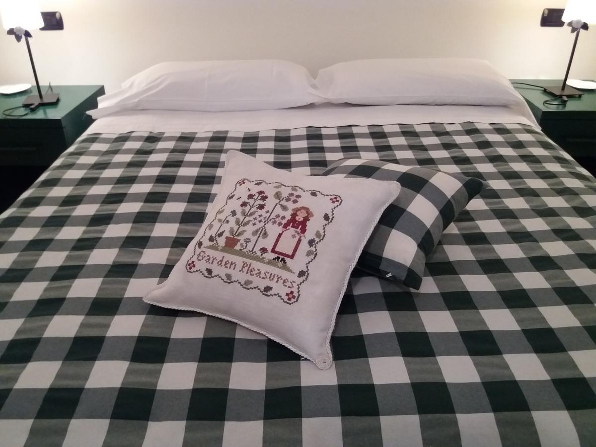 B&B Il Cortile Malpensa Касорате-Семпьоне Экстерьер фото